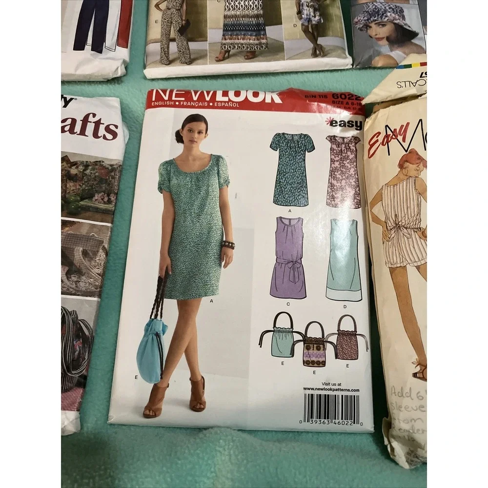 Mixed Lot of‎ 8 Butterick Simplicity Mccalls , Crafts , Hats, Dresses Etc